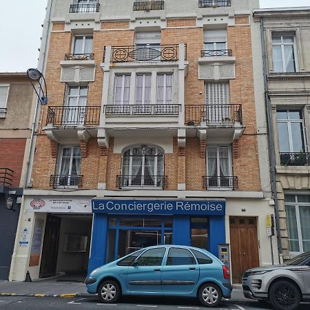 Appartamento Chez Fifi - Hyper centre à 200 m de la cathédrale Reims Esterno foto